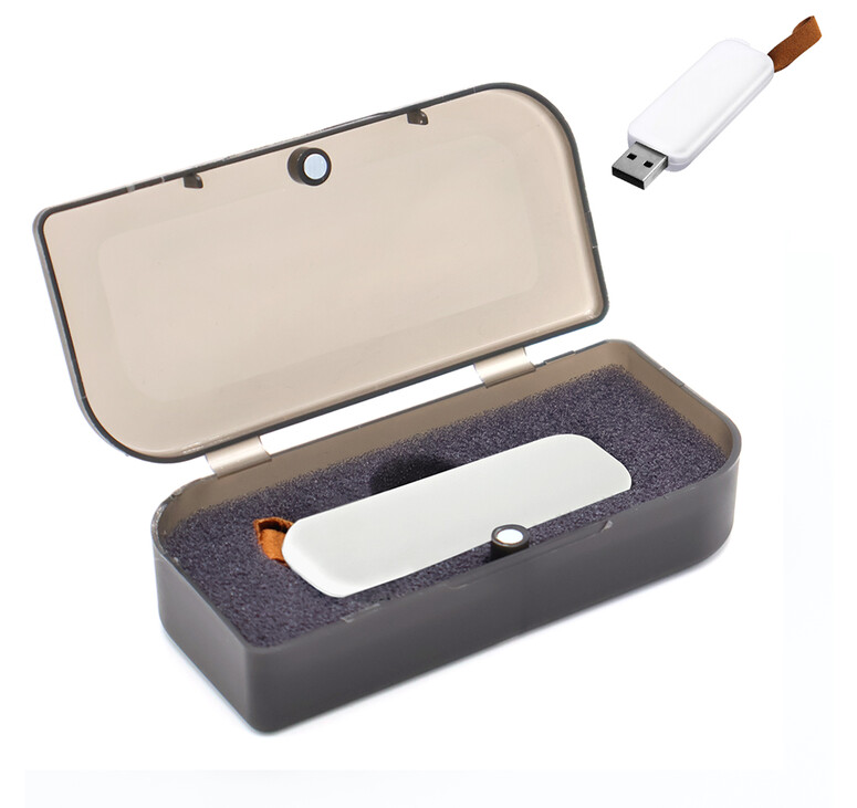Флешка Gear Soft 32 Гб в футляре, белая