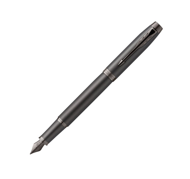Перьевая ручка Parker IM Monochrome Black, перо:F, цвет чернил: blue, в подарочной упаковке.